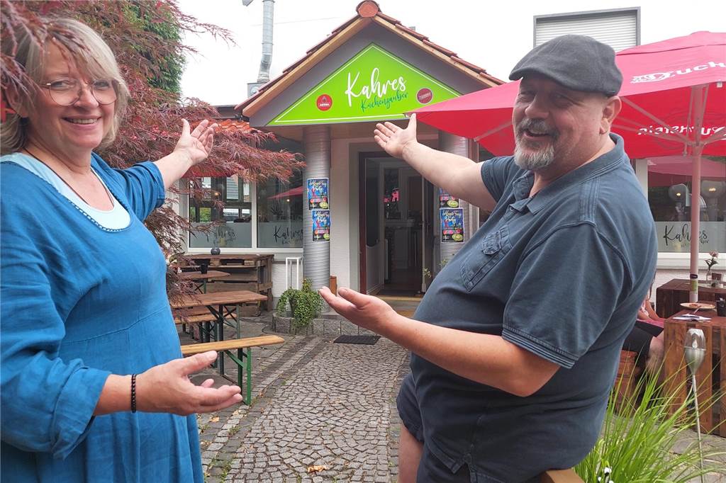 „Kahre’s Küchenzauber“ im Fernsehen: „Sie wollten uns unbedingt haben“ Susanne Kahre und Ralph Conrad vor ihrem Restaurant