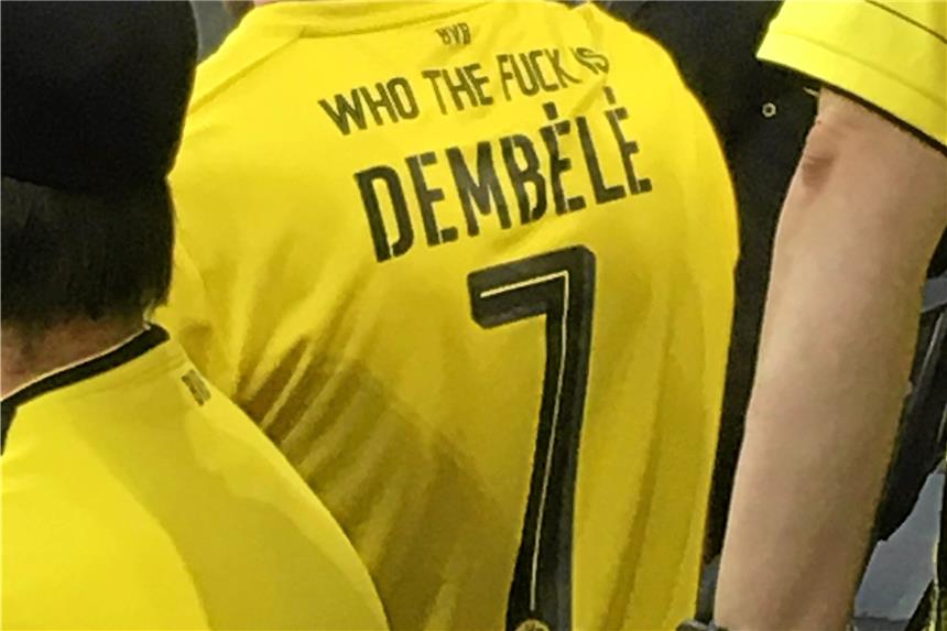 Fans reagieren mit Humor, Trotz und Kreativität Trikot wegschmeißen ist keine Option: Die BVB-Fans reagierten mit Humor auf den Dembélé-Transfer.