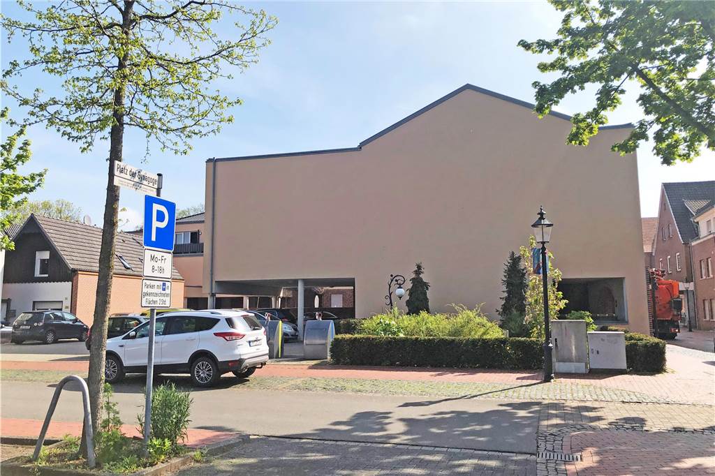 Südlohn anders sehen: Ortsrundgang mit Stadtplanern sensibilisiert Brandschutzmauer am Nordwall