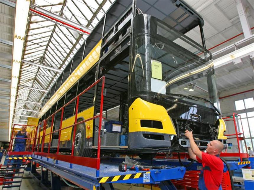 MAN will Standort Plauen trotz Verlagerung erhalten Trotz der geplanten Verlagerung der Bus-Produktion in die Türkei will MAN den Standort Plauen erhalten. Foto: Wolfgang Thieme/Archiv