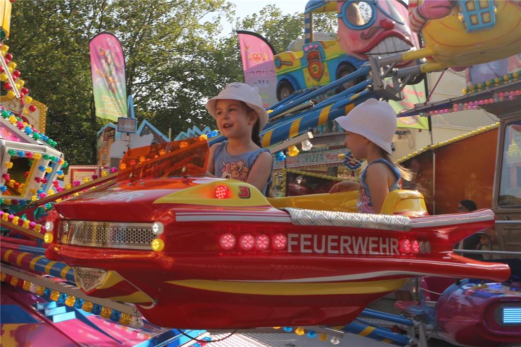Trotz der Hitze war auf der Ahauser Kirmes viel los.