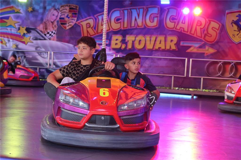 Trotz der Hitze war auf der Ahauser Kirmes viel los.
