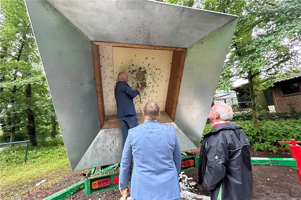 Trotz des Regenwetters war die Stimmung beim Schützenfest in Ellewick-Crosewick ungebrochen gut.