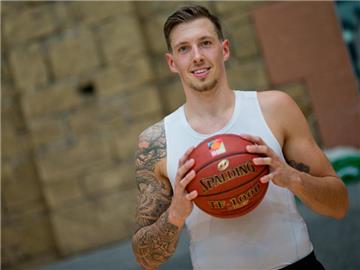Trotz des Vertrages bei den Boston Celtics will Daniel Theis unbedingt an der EM teilnehmen. Foto: Daniel Karmann