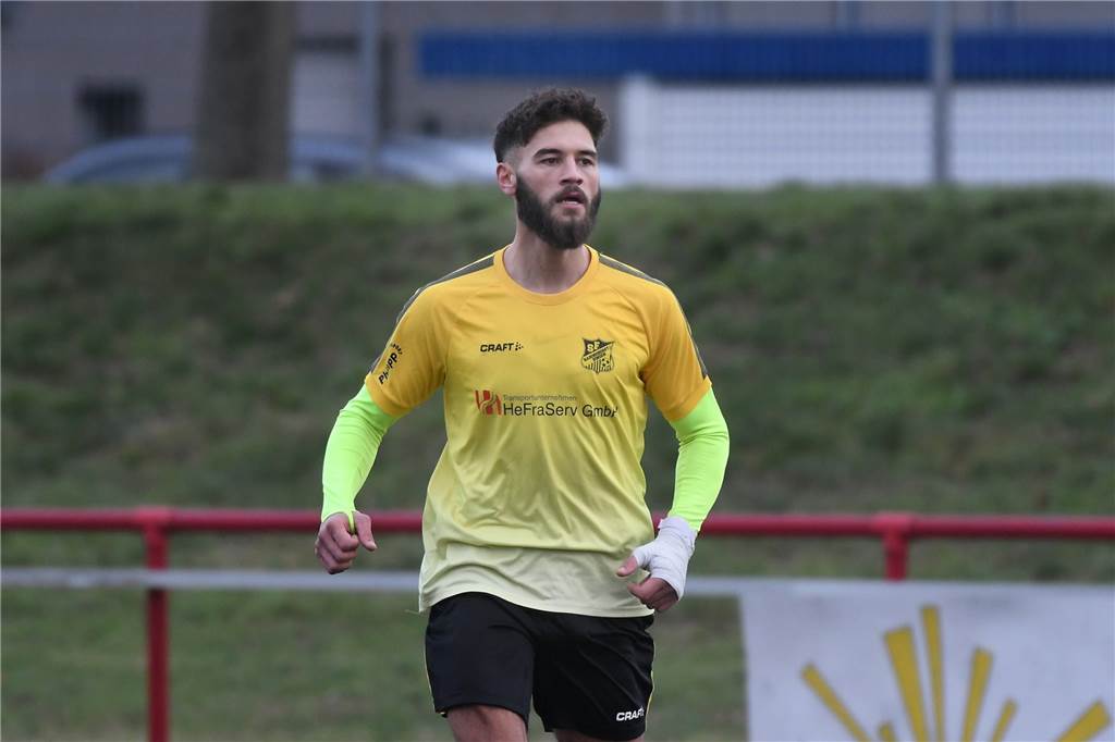 Trotz einer 2:0-Pausenführung musste sich die SG Victoria/Sportfreunde II (Kreisliga B) dem ETuS Bismarck II aus der Gelsenkirchener Kreisliga C2 mit 3:4 geschlagen geben. Für die SG trafen Kerim Akar (2) und Emre Atmaca.