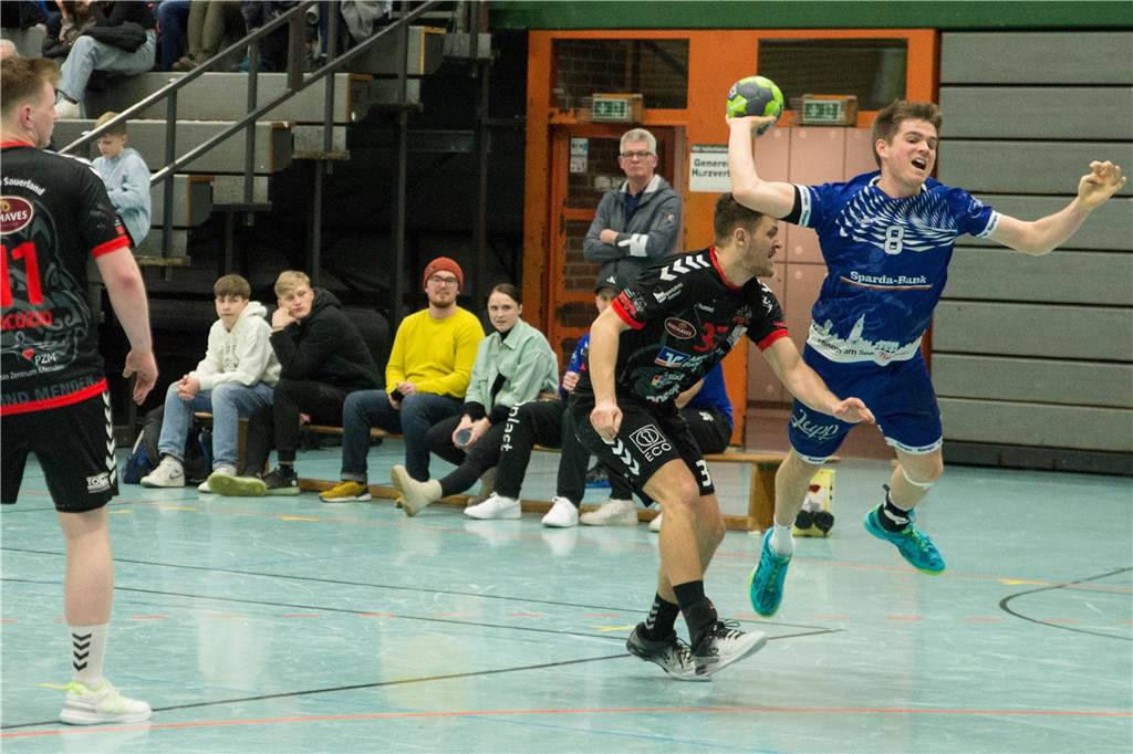 Trotz eines guten Starts musste sich der HSC am Ende wieder geschlagen geben, verlor mit 27:30 gegen die SG Menden Sauerland Wölfe.