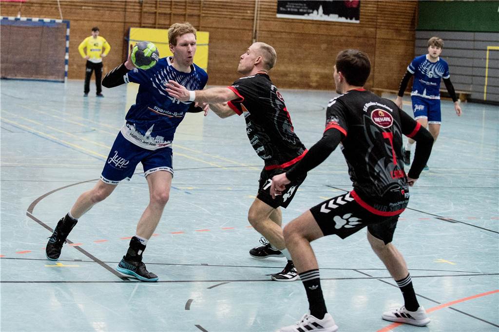 Trotz eines guten Starts musste sich der HSC am Ende wieder geschlagen geben, verlor mit 27:30 gegen die SG Menden Sauerland Wölfe.