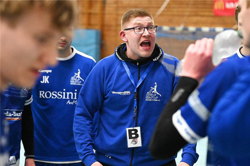 Trotz phasenweise engagierter Leistung reichte es am Ende nicht für einen Punktgewinn: Der HSC Haltern-Sythen verlor am Freitagabend (29. November) gegen Tabellenführer HTV Hemer mit 24:29.