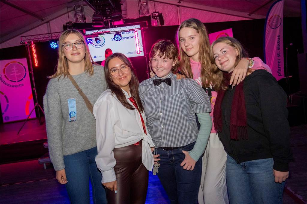 Trotz weniger Besucher war die Stimmung gut. Die zwei DJs Stock und Oswood legten auf und die Anwesenden tanzen bis zum Schluss. 