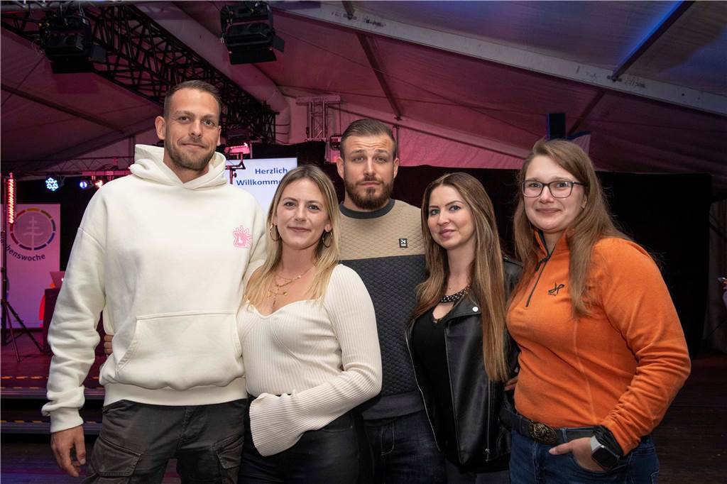 Trotz weniger Besucher war die Stimmung gut. Die zwei DJs Stock und Oswood legten auf und die Anwesenden tanzen bis zum Schluss. 