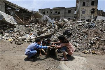 Trümmer in Sanaa: Eine von Saudi-Arabien angeführte Allianz kämpft seit 2015 im Jemen gegen die Huthi-Rebellen. Foto: Yahya Arhab