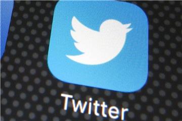 Trump-Anhänger beklagten sich bei Twitter, dass ihre Follower-Zahlen gesunken seien. Foto: Franz-Peter Tschauner