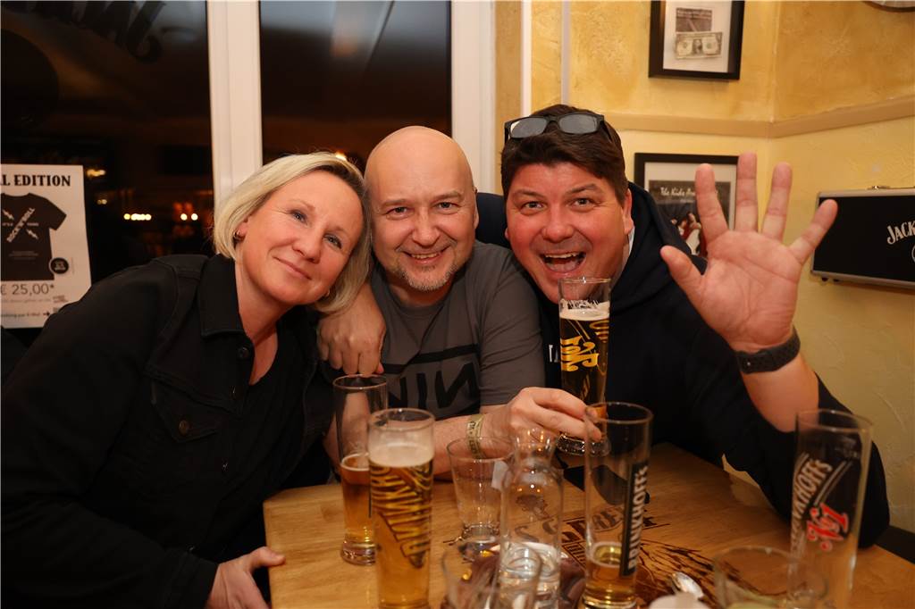 Tschüss und ade.