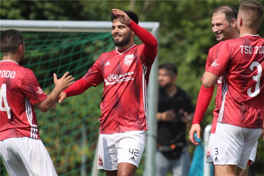 Tests negativ, Testspiel positiv: Ex-Profi trifft drei Mal für Türkspor Dortmund Türkspor Dortmund hat am Donnerstag seinen ersten Testspielsieg gefeiert.