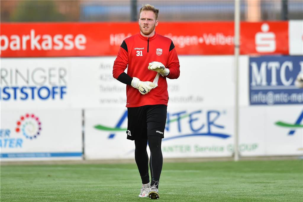 Türkspors Mut wird nicht belohnt: 0:4 bei der U23 von Mönchengladbach Türkspor-Keeper Veith Walde musste vier Mal hinter sich greifen.