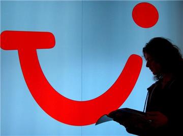 TUI Travel-Logo: Vulkanasche über Island bringt Tui Travel tiefer in rote Zahlen.