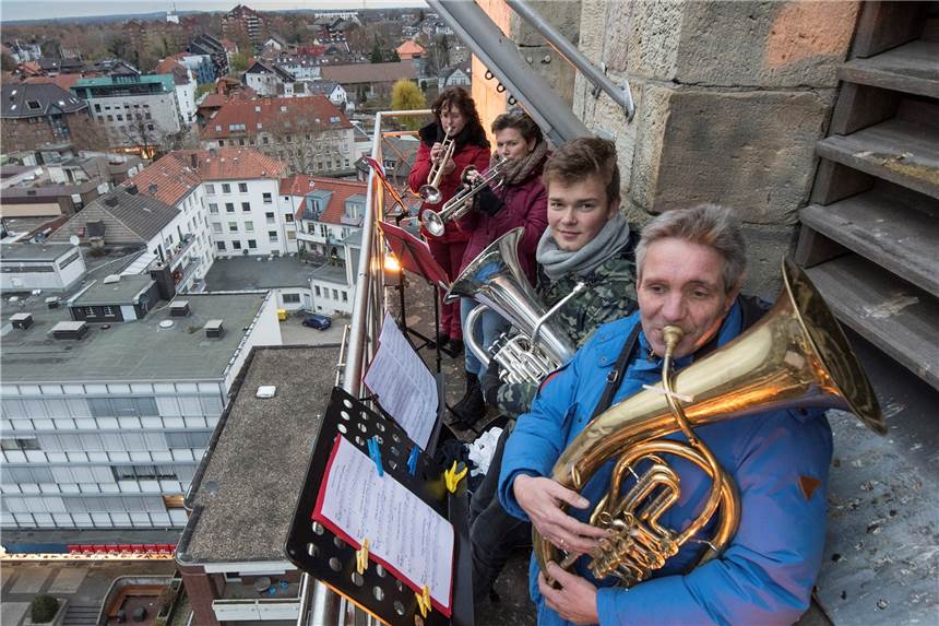 Turmbläser werden wie in vergangenen Jahren von St. Lambertus aus weihnachtliche Melodien in die Altstadt schicken.