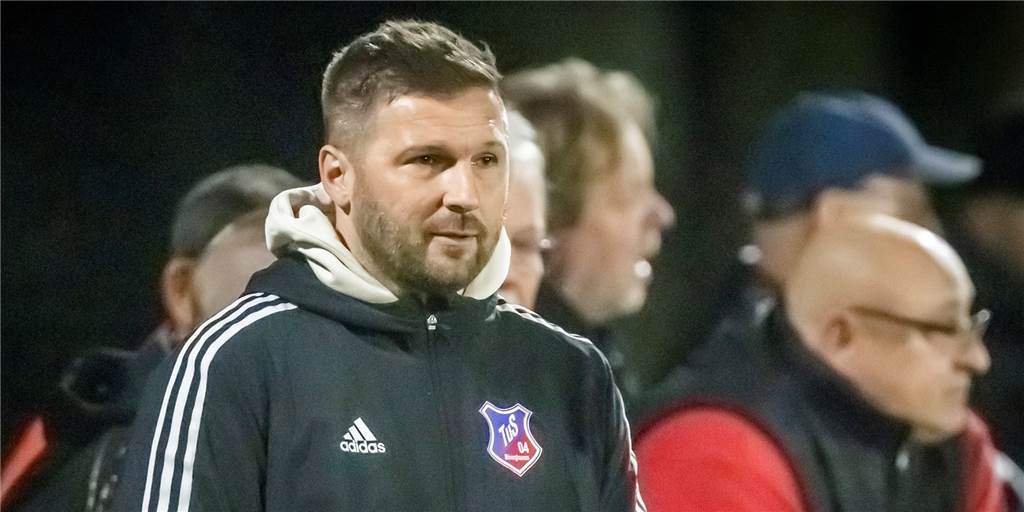 B-Liga-Trainer ledert gegen Bövinghausen – Coach Tyrala: „Reden ist einfach, machen nicht“ TuS Bövinghausens Coach Sebastian Tyrala war von den Aussagen eines Trainer-Kollegen verstört.