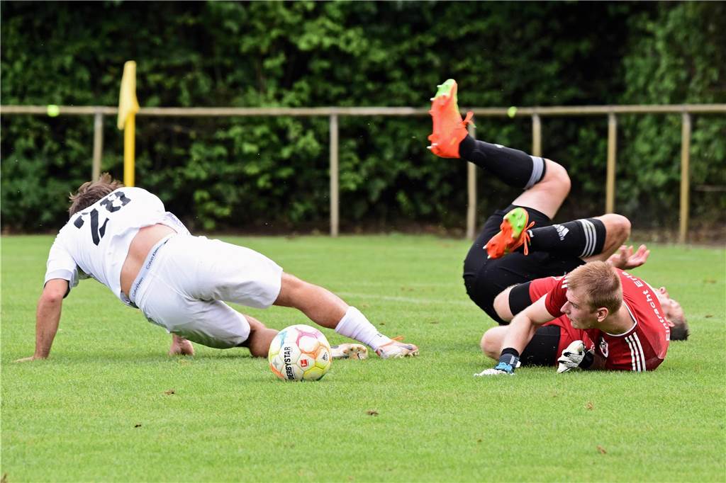TuS Gahlen gewinnt beim klassentieferen B-Ligisten Eintracht Erle deutlich mit 4:1.