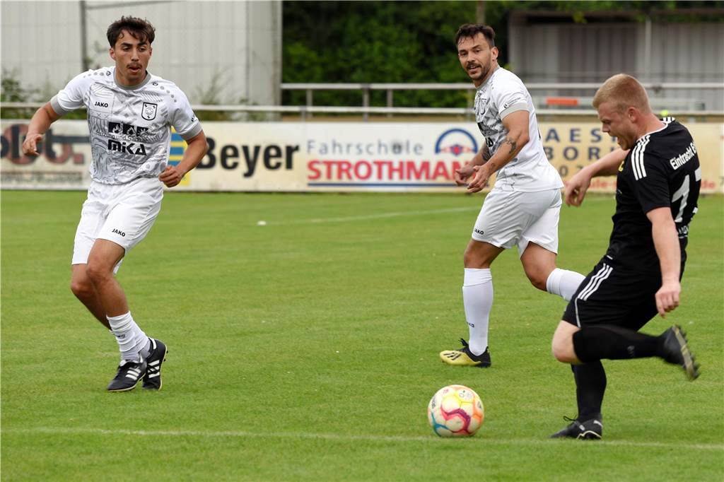 TuS Gahlen gewinnt beim klassentieferen B-Ligisten Eintracht Erle deutlich mit 4:1.