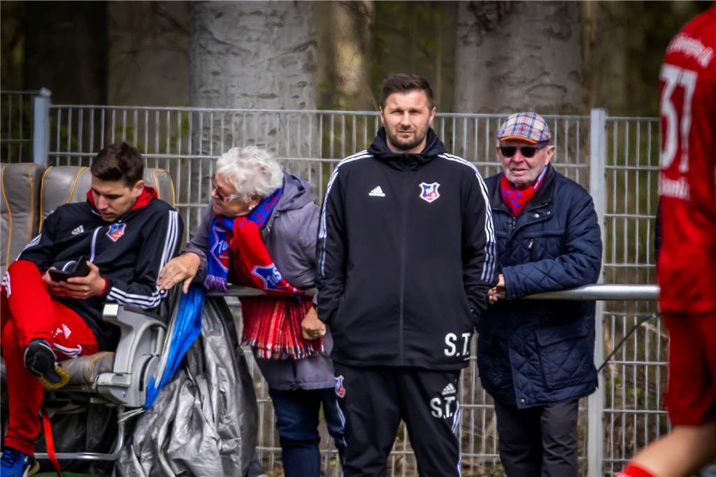 Tor-Premiere von Kevin Großkreutz bei Kracher-Sieg des TuS Bövinghausen TuS-Trainer Sebastian Tyrala scherzte nach der Partie über das Ende der Torlos-Serie von Kevin Großkreutz.