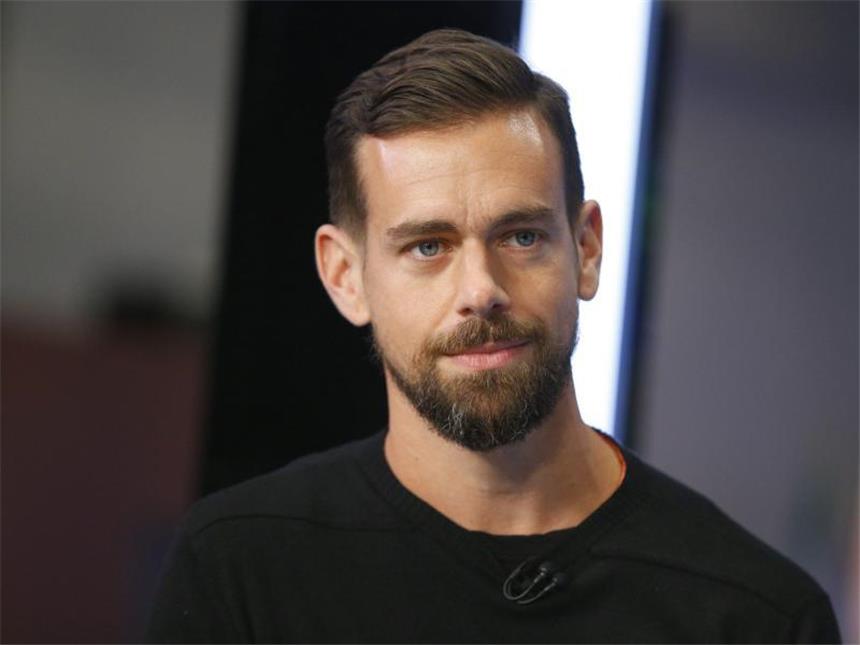 Twitter enttäuscht Anleger - Aktienkurs bricht ein Twitter-Mitgründer Jack Dorsey der im letzten Jahr den glücklosen Dick Costolo auf dem Chefposten ersetzt hatte, kann die in ihn gesetzten Hoffnungen bislang kaum erfüllen. Foto: Andrew Gombert