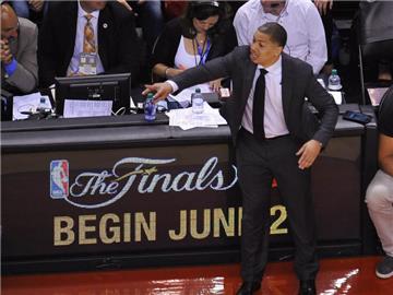 Tyronn Lue gewann im Juni mit Cleveland die NBA-Meisterschaft. Foto: Warren Toda