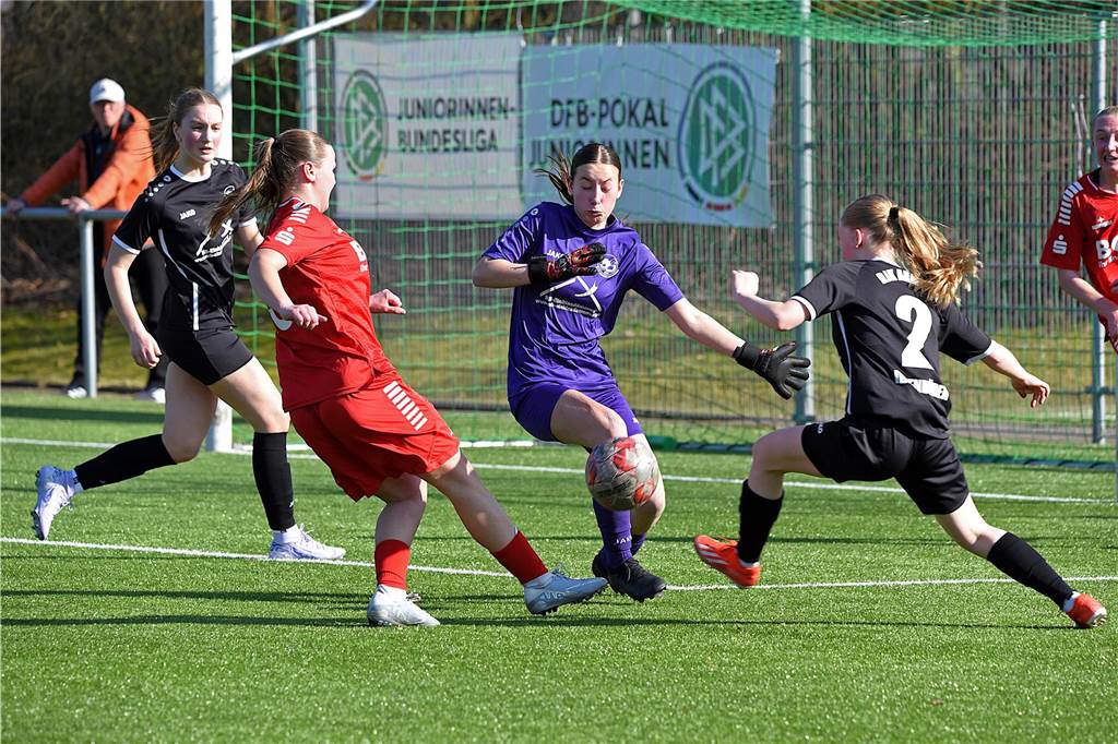 U17-Regionalliga West, SSV Rhade - Arminia Ibbenbüren 8:0 (2:0)