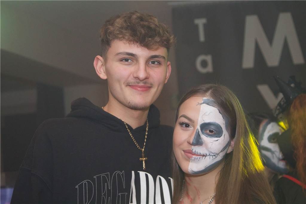 Halloween-Party 2022 im Tanzpalast Mythos in Castrop-Rauxel-Habinghorst. Rund 200 Gäste feierten bis in den frühen Morgen.