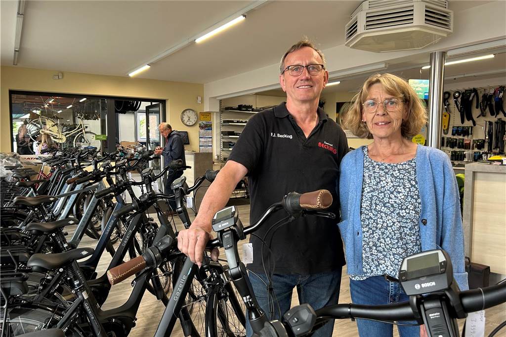 Zweirad Becking schließt nach 41 Jahren: Fahrradgeschäft hat aber Zukunft Franz-Josef und Lisa Becking im Fahrradgeschäft