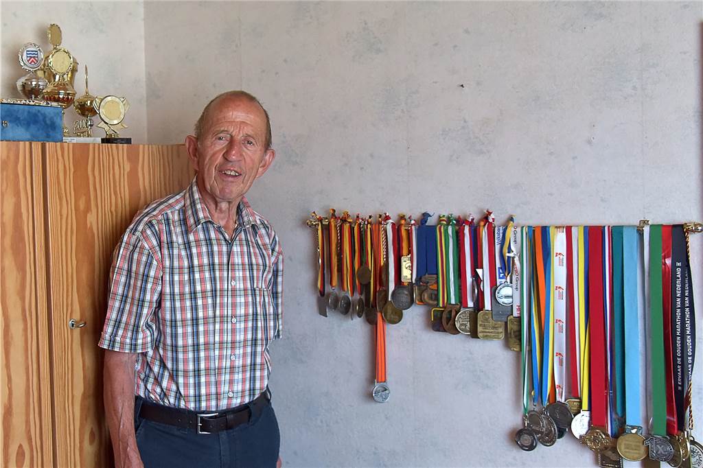 Heinz Woltering: Ahauser Dauerläufer hat auch mit 80 noch nicht genug Über 50 Medaillen hat Heinz Woltering auf den verschiedensten Laufstrecken gesammelt.