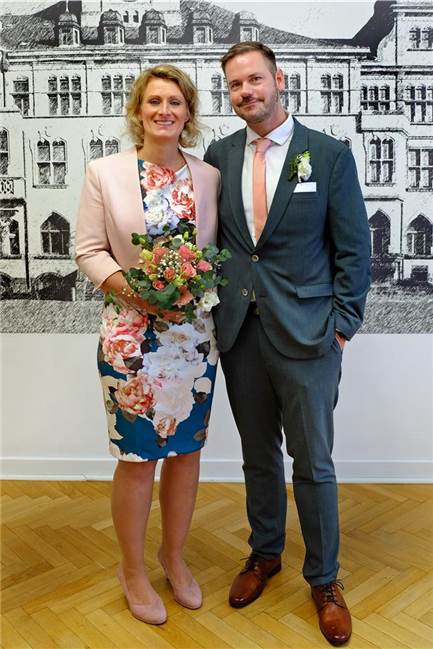 Annika Juli und Christian Schlüsener haben im Rathaus Recklinghausen geheiratet.