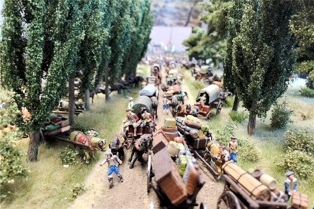 Vor 399 Jahren war Stadtlohn für einen Tag blutiger Mittelpunkt Europas Über den Düwing Dyk rückten die Truppen und ihr Tross zum Schlachtfeld an – ein Detail aus dem großen Zinnfiguren-Diorama, das im nächsten Jahren im Eichenhof zu sehen sein wird.