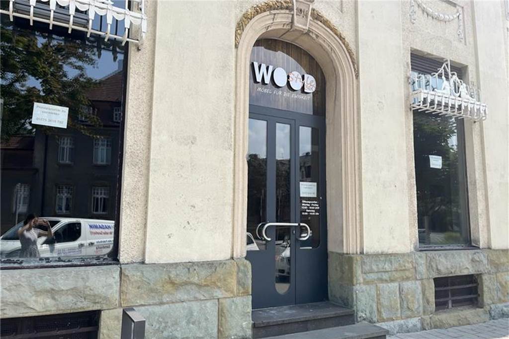 Nach Woodstyle-Pleite: Prominente Immobilie noch ohne Nachmieter Eingang des Hauses Cappenberger Straße 14 in Lünen