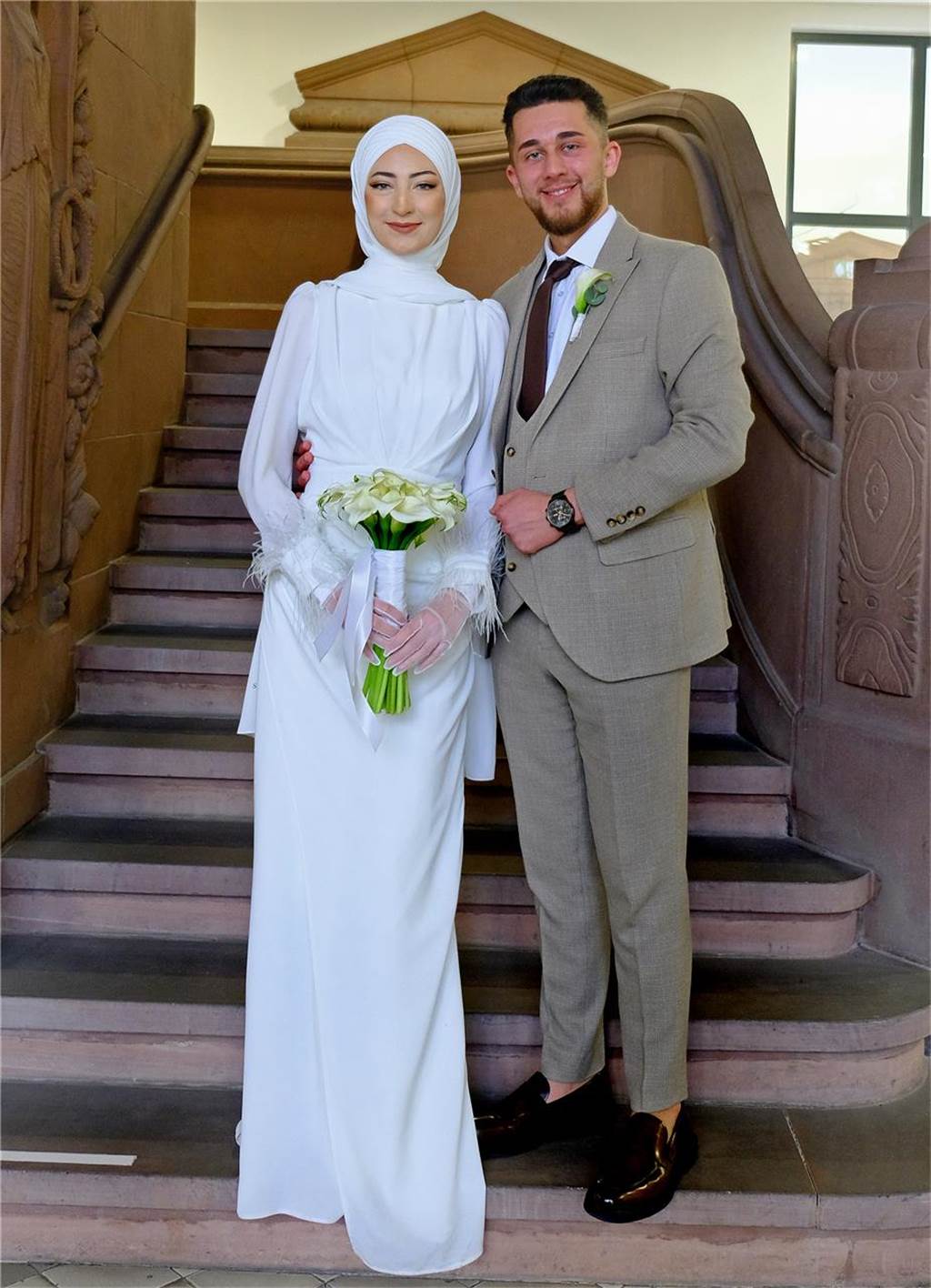 Die Eheleute Hamide Ergün und Kadir Katirci nach ihrer Trauung im Rathaus Recklinghausen