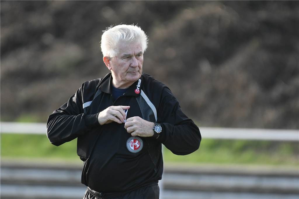 Über ein 1:0 und 2:2 kam die SG Castrop III (Kreisliga C) zu einem 3:3 gegen Urania Lütgendortmund II.