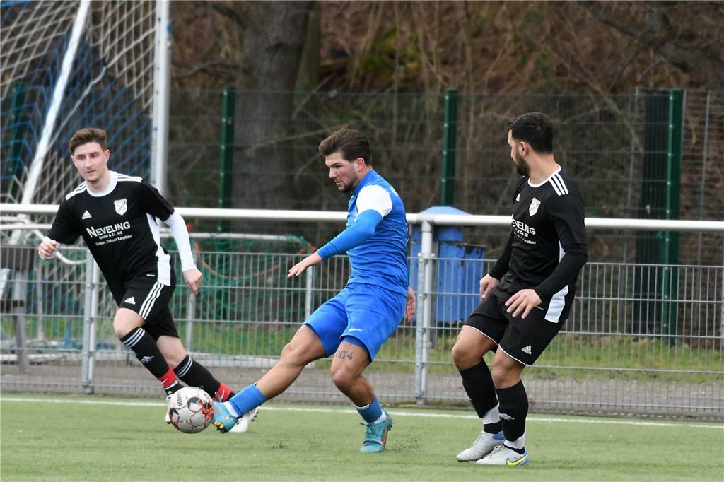Über ein 3:0 und 3:3 setzte sich der FC Frohlinde (Bezirksliga) im Testspiel gegen den FC Silschede (Kreisliga A) mit 4:3 durch.