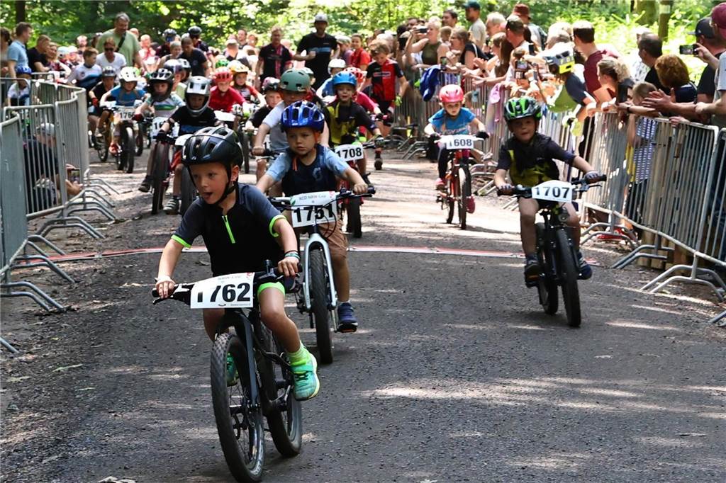 Über mehr als 350 Starter freuten sich die Organisatoren des Mountainbike-Events am Dachsberg. Erneut war das Heimrennen des ATV Haltern ein voller Erfolg.