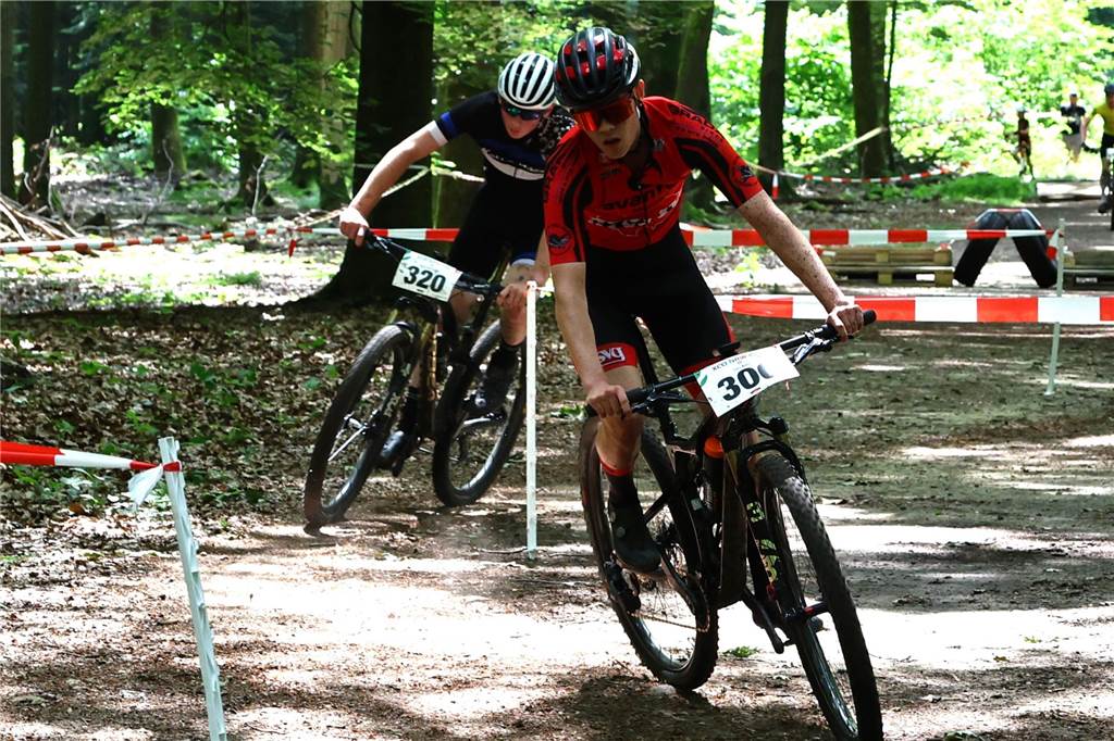Über mehr als 350 Starter freuten sich die Organisatoren des Mountainbike-Events am Dachsberg. Erneut war das Heimrennen des ATV Haltern ein voller Erfolg.