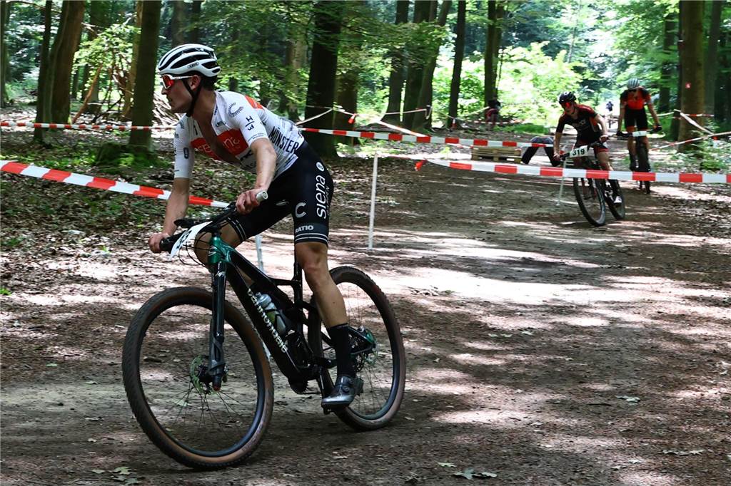 Über mehr als 350 Starter freuten sich die Organisatoren des Mountainbike-Events am Dachsberg. Erneut war das Heimrennen des ATV Haltern ein voller Erfolg.
