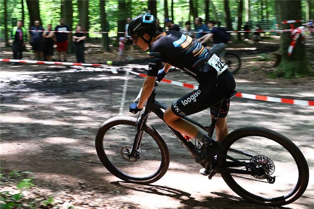 Über mehr als 350 Starter freuten sich die Organisatoren des Mountainbike-Events am Dachsberg. Erneut war das Heimrennen des ATV Haltern ein voller Erfolg.