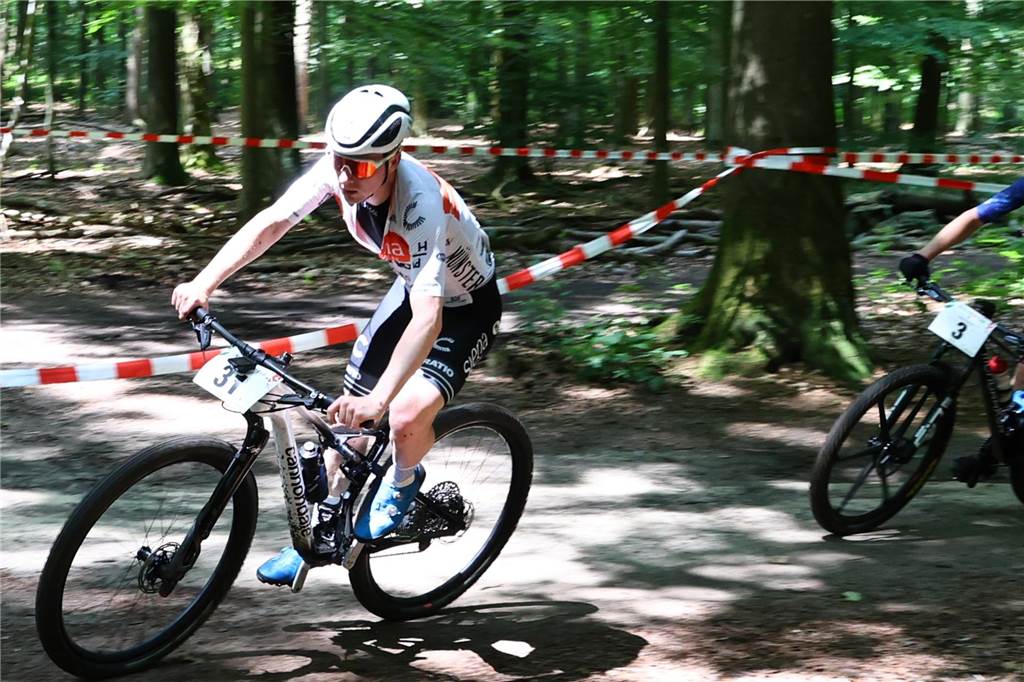 Über mehr als 350 Starter freuten sich die Organisatoren des Mountainbike-Events am Dachsberg. Erneut war das Heimrennen des ATV Haltern ein voller Erfolg.