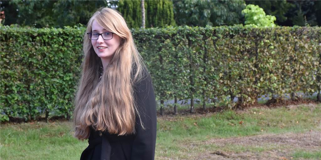 Zuflucht in Vreden: Olena Bezhanska (28) floh vor den Bomben in der Ukraine Über Polen floh die Journalistin Olena Bezhanska aus Lwiw nach Deutschland. Jetzt lebt sie in Gaxel.