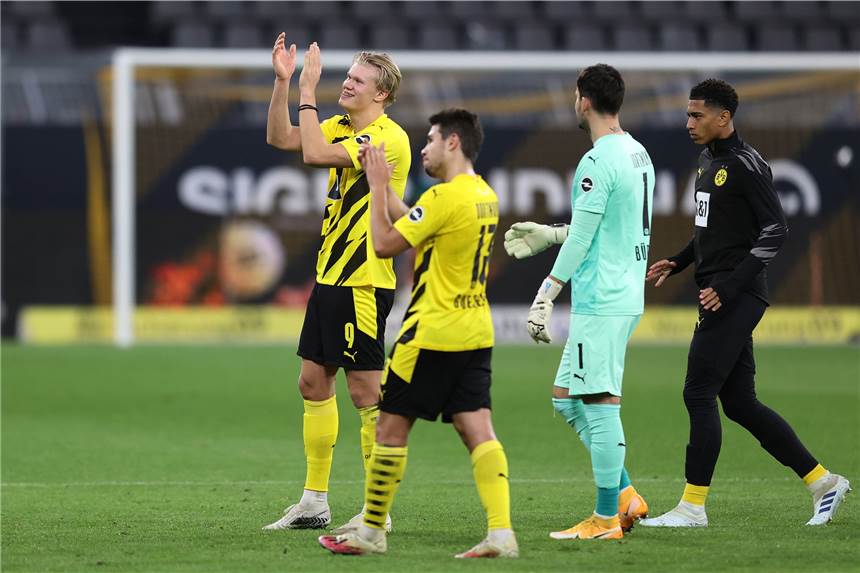 Hummels, Guerreiro oder Haaland? Jetzt den BVB-Spieler des Tages wählen Überzeugender Auftritt im Revierderby: Erling Haaland (hinten) und Raphael Guerreiro.