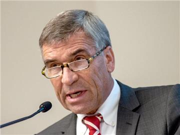 Ulrich Klaus zeigt sich besorgt über die Finanzen des DTB. Foto: Paul Zinken