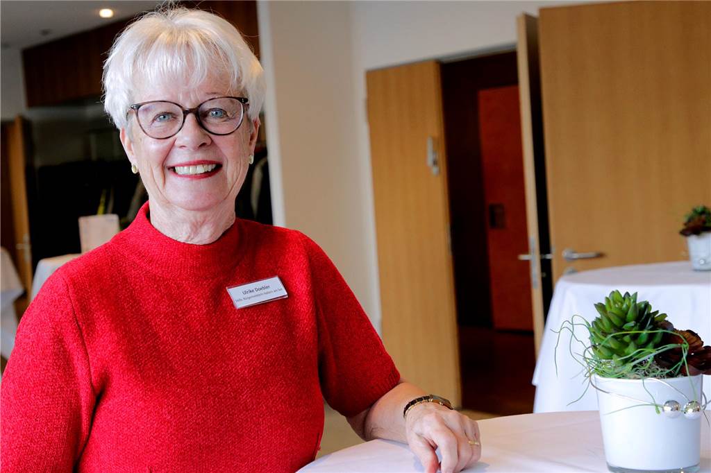 Kundgebung für Demokratie am Freitag: Alle Infos zur Veranstaltung Ulrike Doebler lächelt in die Kamera