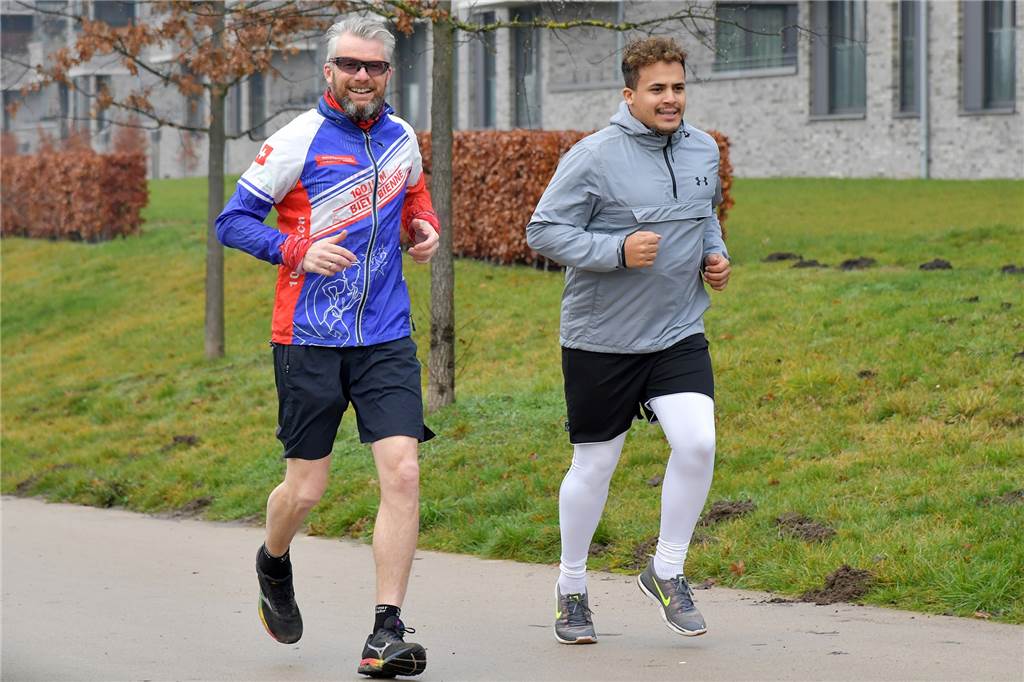Jahresrückblick: Die fünf größten Erfolge des Lüner Sportjahres Ultraläufer Michael Petry (l.) stellte sich trotz der Pandemie weiterhin seinen persönlichen Herausforderungen.