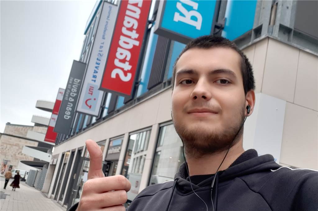 Wie ich trotz des Warnstreiks in Dortmund zur Arbeit gekommen bin Um 20 vor 9 bin ich dann zufrieden an der Redaktion angekommen.