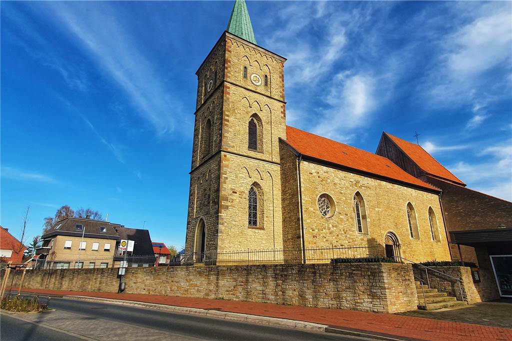 Firmung in Heek: 2G-Regel, Kontrollen und Eigenverantwortung Um den Abstand in der Kirche gewährleisten zu können, wird es zwei Firmgottesdienste geben. Ebenso wird immer jeweils eine Bankreihe freigehalten.