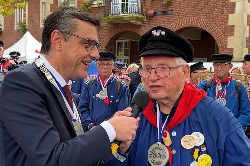 Bürgermeister Berthold Dittmann und Günter Südhoff